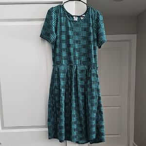 LuLaRoe Amelia Kelly Green and Black Dress